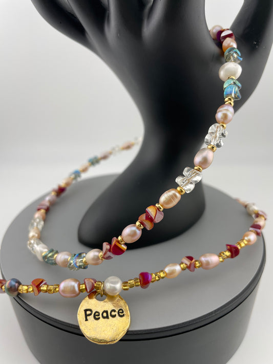 Pearl necklace, choker, necklace