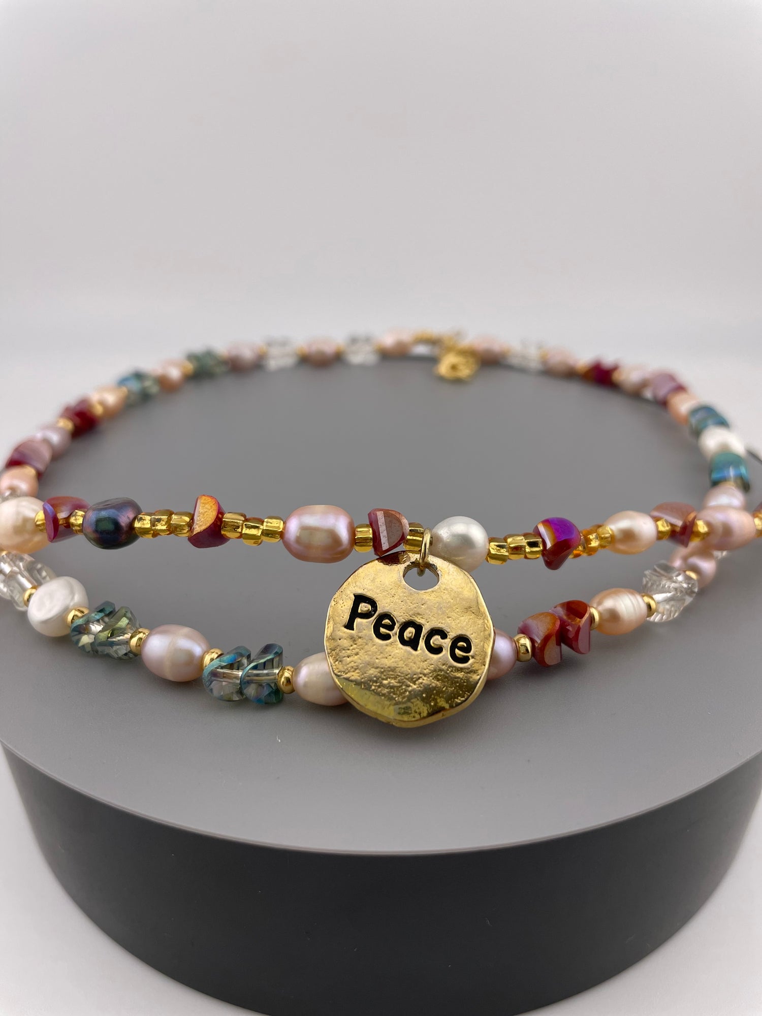 Pearl necklace, pearl chain